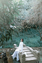 用心聆听，抖落岁月的尘埃，以一颗无尘的心，还原生命的本真。#摄影#。美女，图片集、文字控、美图控。人物、唯美 #美景# #小清新#