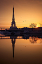 Eiffel tower at sunrise