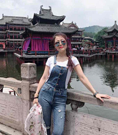 柯桂采集到交友人物素材女