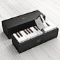 鋼琴鍵盤的蛋糕禮盒裝 : Designed by Latona Marketing Inc. | Website