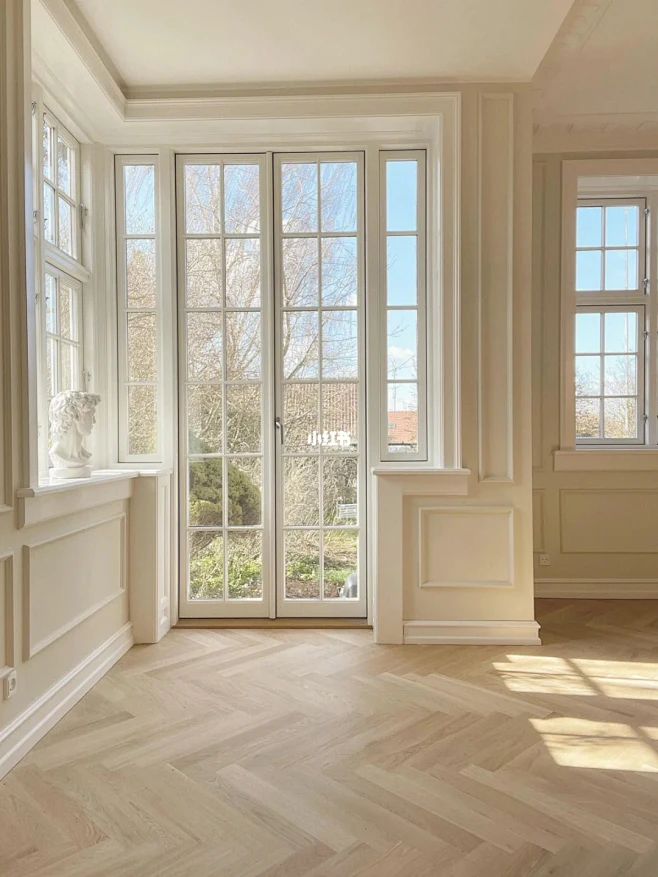 格子窗+木地板，盛满阳光的法式家好绝！