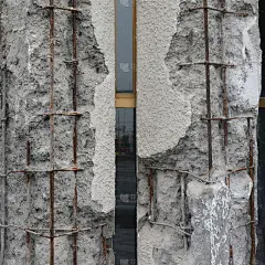 摇摇欲坠的混凝土_5256076529