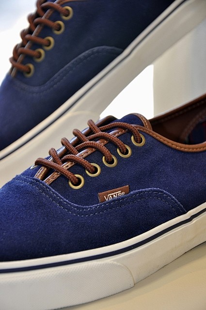 VANS Authentic 深蓝色全翻...