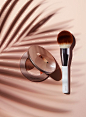 Highlight. Contour. Repeat. Master the art of a rosegold glow at LaMer.com: 