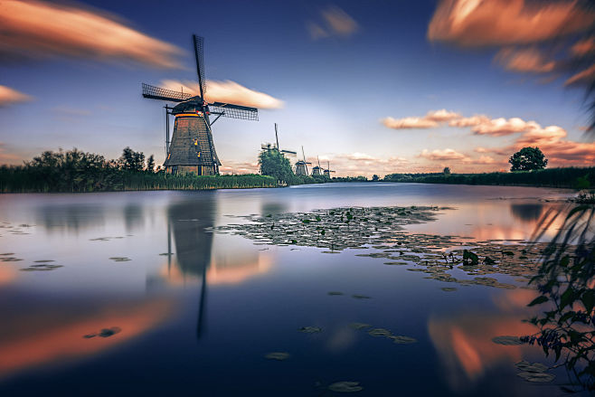 Kinderdijk, Holland ...