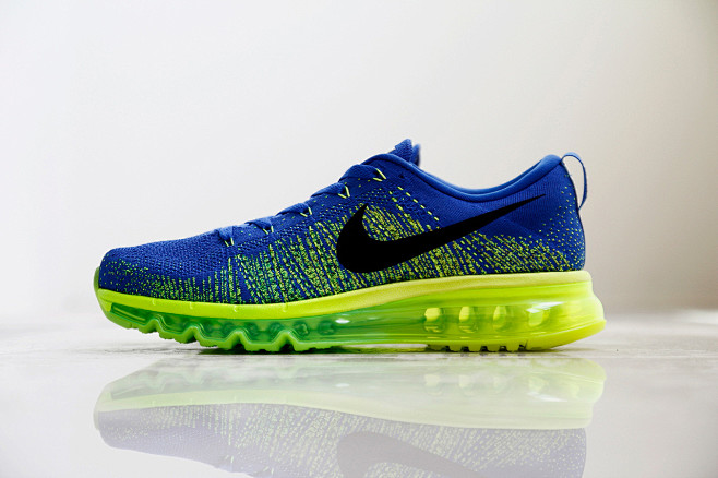 Nike Flyknit Air Max...