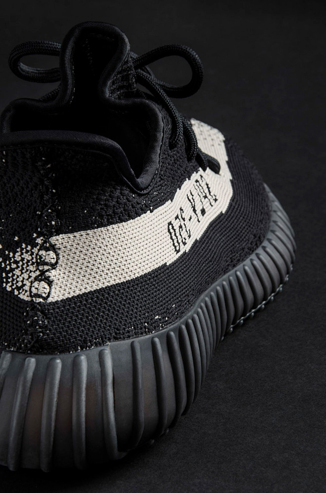 BY1604,Yeezy 350 Boo...