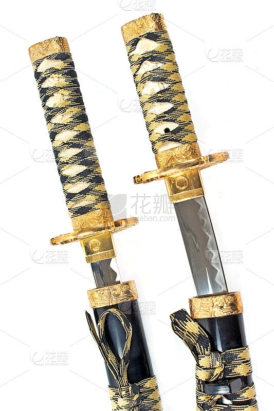 日本武士武士的武士刀越过白色素材-花瓣网