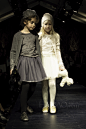 法国童装品牌Bonpoint 2014秋冬时装发布会，打造书卷气&复古味的时髦宝贝！_第15页_Bonpoint