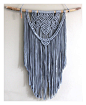 Macrame wall hanging 'Blue Heart' : Macramé wandhanger in nostalgisch blauw aan tak  Handgemaakt Materiaal is van gerecycled katoen Stokbreedte 78 cm Breedte 45 cm Hoogte totaal 125 cm Hoogte vanaf stok 85 cm Één exemplaar beschikbaar  Macrame (knotted) W