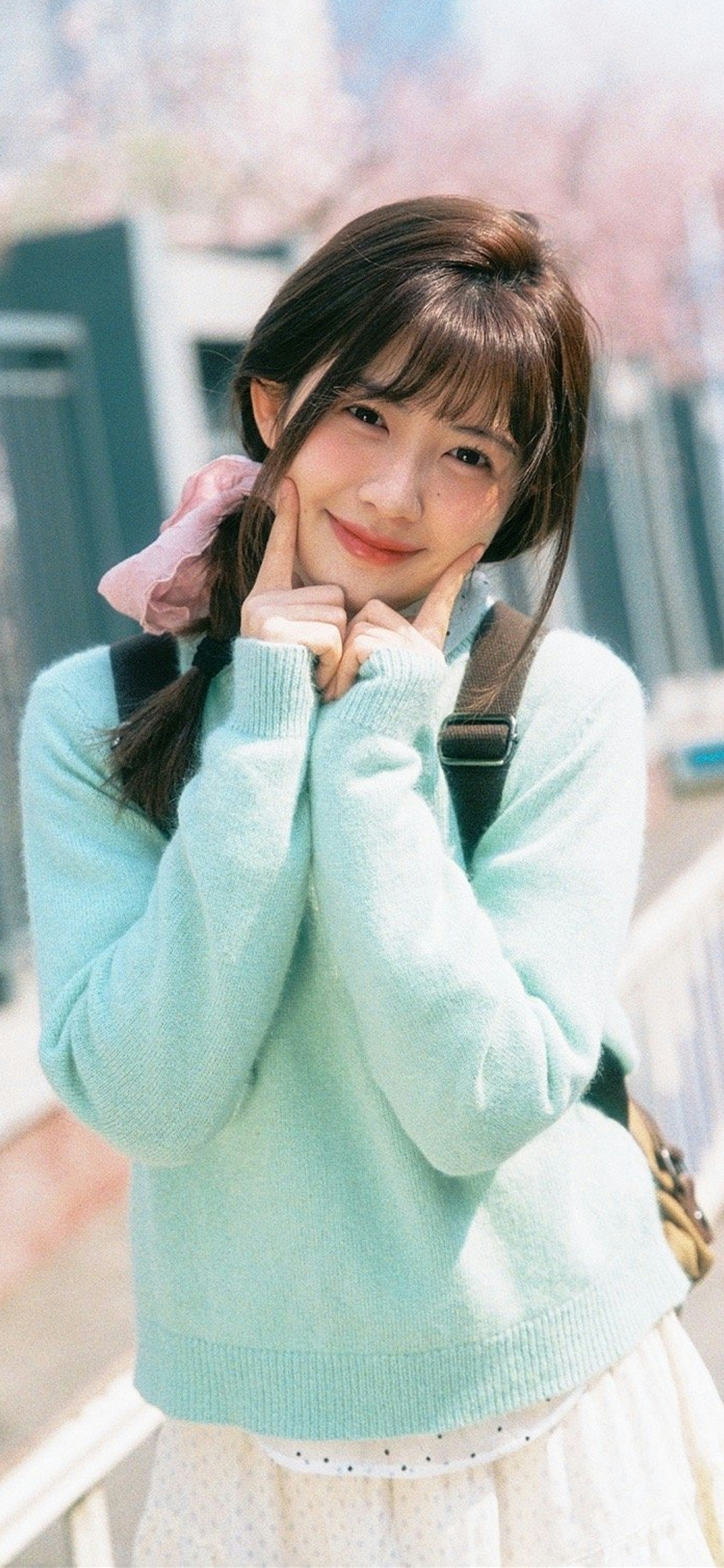 超有氛围感的女生头像来自小红书网页版_美女照片