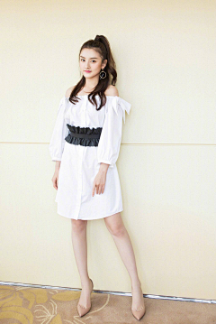 明星美腿采集到宋祖儿