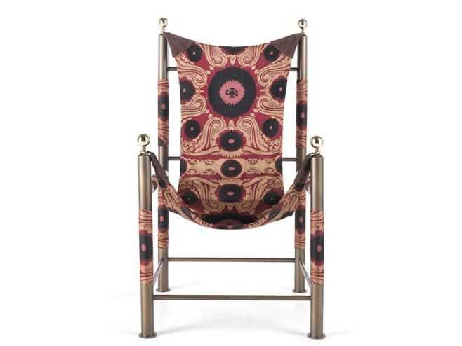 Fabric easy chair wi...