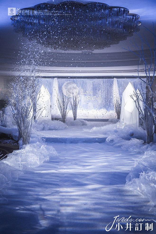 冰雪主题婚礼路引通道雪景