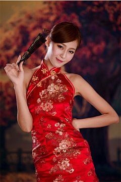 东邪古河龙采集到旗袍