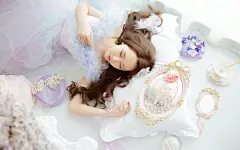 养眼美女室内唯美写真桌面壁纸-美女壁纸-壁纸爱好者