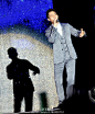 #钟汉良#20140517杭州中国新歌榜音乐盛典暨颁奖礼上，演唱《有一天我们都会老》家族会歌。。。