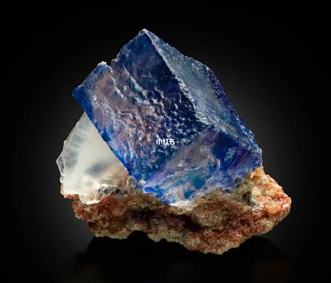矿物科普——石盐 : 石盐（Halite...
