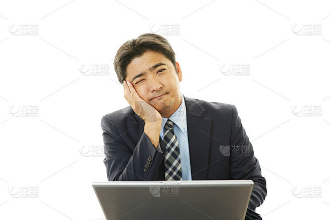 疲惫和紧张的亚洲商人