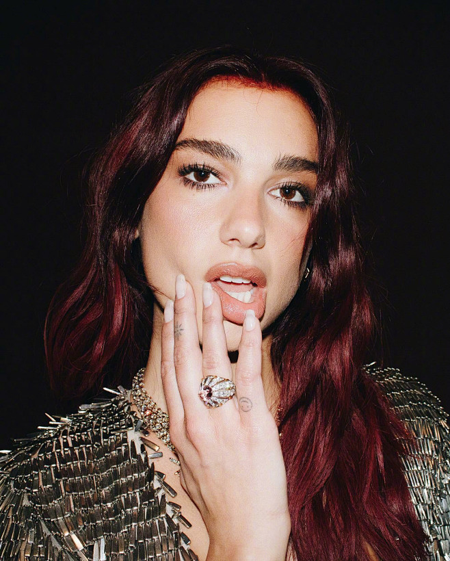 Dua Lipa 