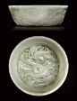 清十八 / 十九世纪
青白玉雕鱼藻莲塘图洗