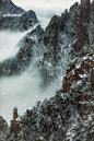 航拍冬天大雪后的安徽黄山自然风光