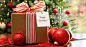 ID-929806-圣诞礼盒与红球高清大图