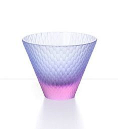 Vzn欣采集到水杯器皿设计