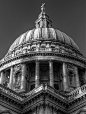 Saint Paul's Cathedral Black and White by zaphotonista