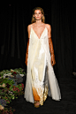 Danielle Frankel Bridal Fall 2020 Fashion Show : The complete Danielle Frankel Bridal Fall 2020 fashion show now on Vogue Runway.