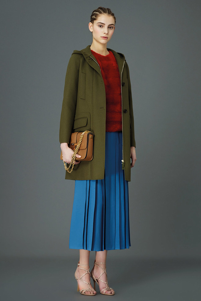 Valentino Pre-Fall 2...