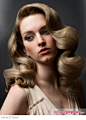 hairstyle vintage cicada curls