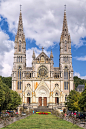 Basilique Notre-Dame de Montligeon5 by hubert61
