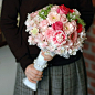 有间花店|上海鲜花快递|创意花束|桃红玫瑰绣球花温馨新娘手捧花
