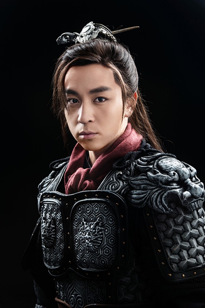 话唠小董从行人路人转采于2017-07-04 12:53:01《惊天岳雷》人物素材