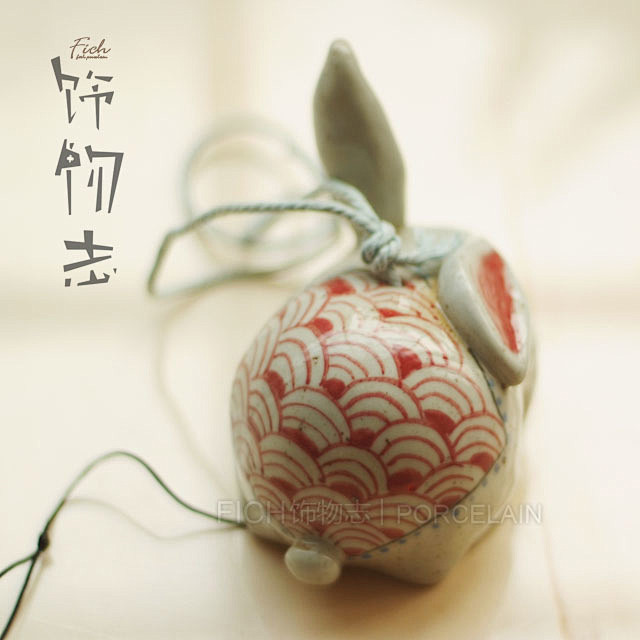 红云纹の兔子 风铃 红色祥云纹的小兔子风...