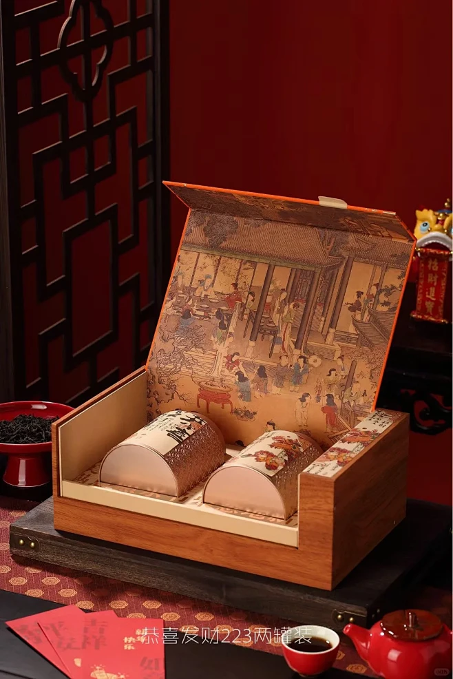 龙年新年茶叶礼盒包装，设计感充满了年味