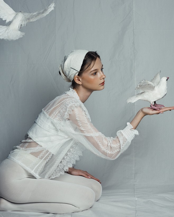 white - Carrie-Liuxi...