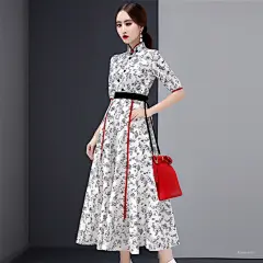 AI绘画_Prompts_zhiming_Full-figured_Black_fashion_model_Patterned_stand_collar_1cd3e86e-7a92-4d38-a88f-da08476d7013_xpanx.com
