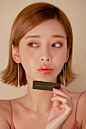 BEIGE CHUU PERIWINKLE PEARL POWDER by 츄(chuu) : ★ 베이지츄 베스트셀러★  누적판매량 10만개 돌파한 페리윙클  NEW 컬러로 찾아와써요♥