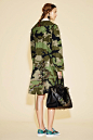 Valentino Resort 2016 Fashion Show : See the complete Valentino Resort 2016 collection.