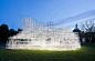 2013蛇形画廊—by Sou Fujimoto
这座由藤本壮介设计的被称为“云”的建筑，具有不规则的形式，由轻质的模块化桁架构成半透明形式，设计表达了这位建筑师日常表达的建筑与自然关系的主题。