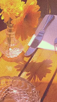(勿改描述)@你看那是岸_朱夫人（由于壁纸有一部分自制，所以转壁纸请加关注注明出处，蟹蟹）平铺，可爱，女王范，黑色，黑白，白色，锁屏，ins风，潮，御姐，动漫，卡通，风景，古风，流行，欧美，情侣壁纸