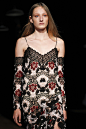 Erdem Spring 2016 Ready-to-Wear Fashion Show Details - Vogue : See detail photos for Erdem Spring 2016 Ready-to-Wear collection.