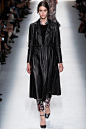 铆钉元素Valentino Fall 2014 Ready-to-Wear - Collection - Gallery - Style.com : Valentino Fall 2014 Ready-to-Wear - Collection - Gallery - Style.com