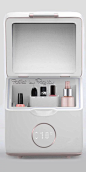 Regilla ⚜Beautigloo, the Refrigerated Beauty Box specifically designed for cosmetics