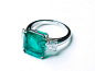 卡地亚顶级珠宝系列祖母绿钻戒 中央镶嵌一颗5.9克拉祖母绿