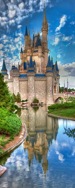 迪士尼城堡，神話般的感覺。