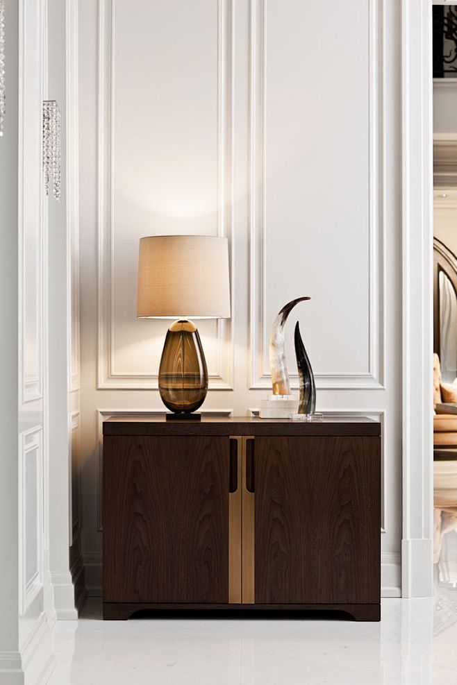 Holly Hunt Cabinet:_...