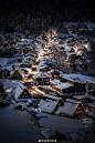 日本摄影师Ryogo Urata镜头下的冬季霓虹 #白川乡#之夜